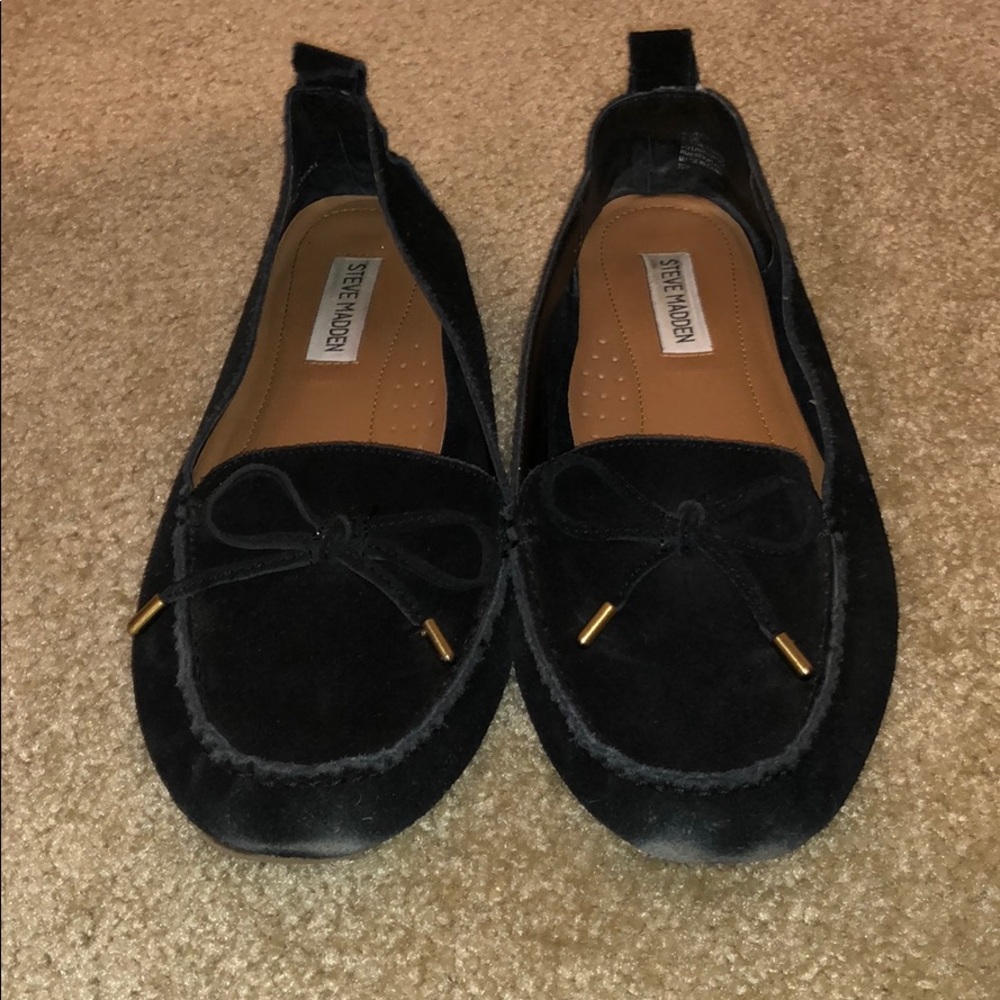 Steve Madden suede loafers in black. Size 8.5.